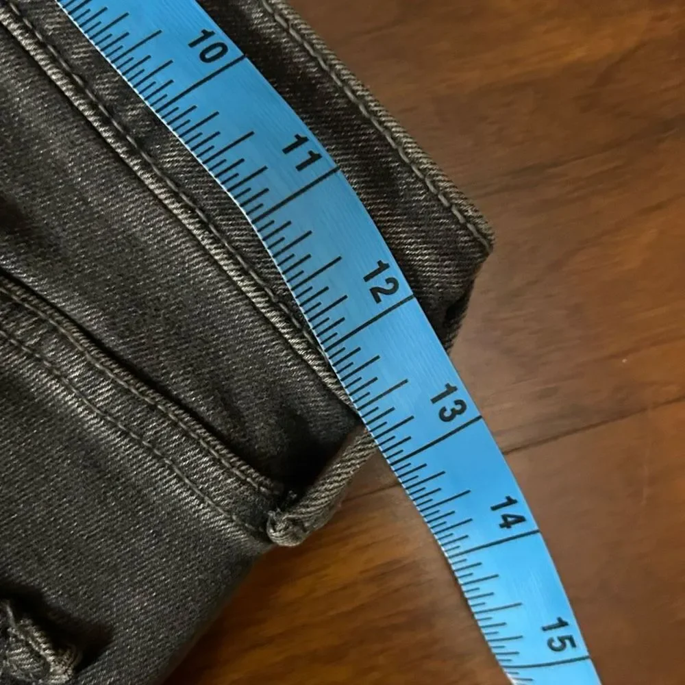 Old Navy Rockstar Super Skinny 360 Stretch Extra High Rise black jeans size 4 Pe